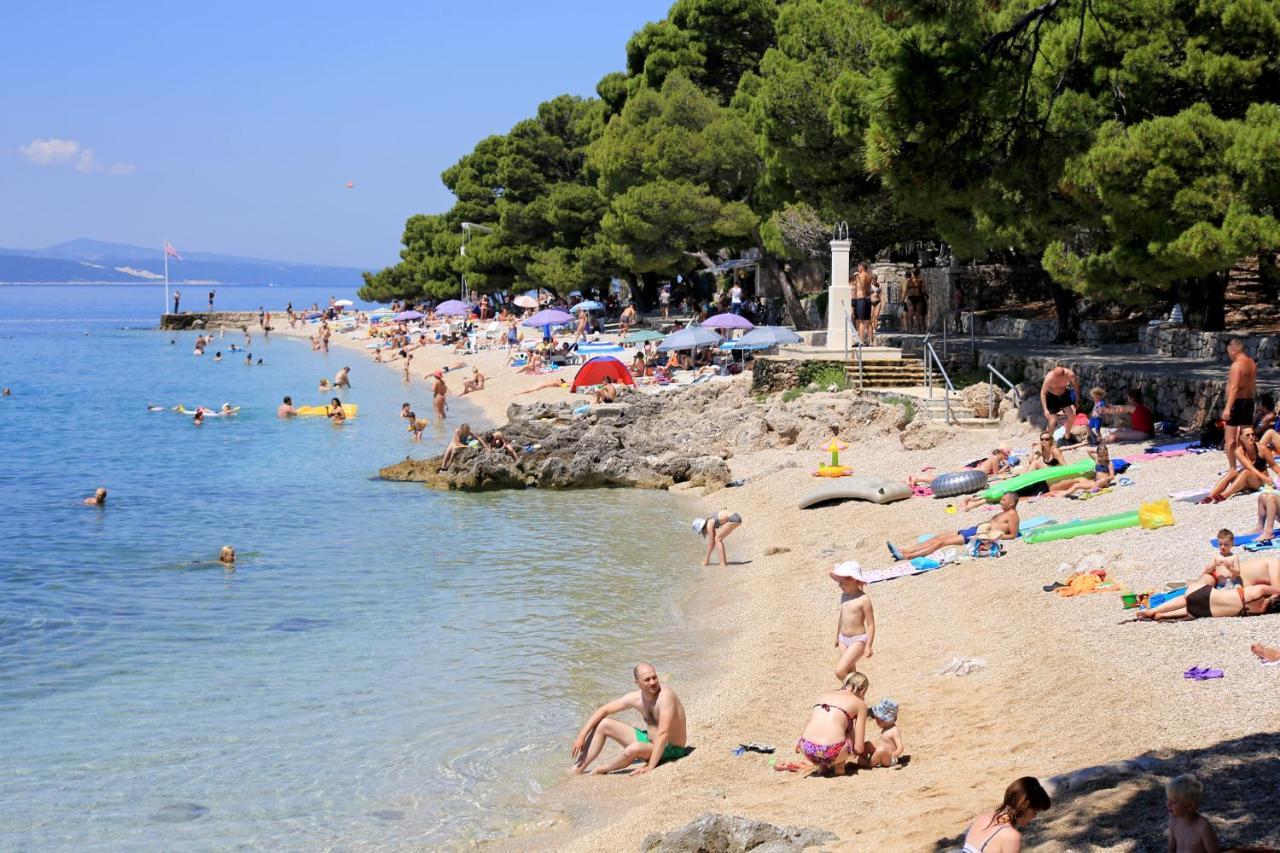 Apartments By The Sea Brela, Makarska - 16950 Eksteriør bilde